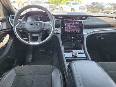2025 Jeep Grand Cherokee Altitude 4x4