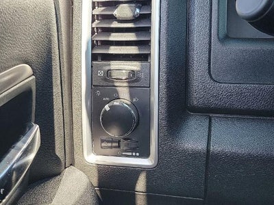 2024 RAM 1500 Classic Warlock 4x4 Crew Cab 5'7" Box