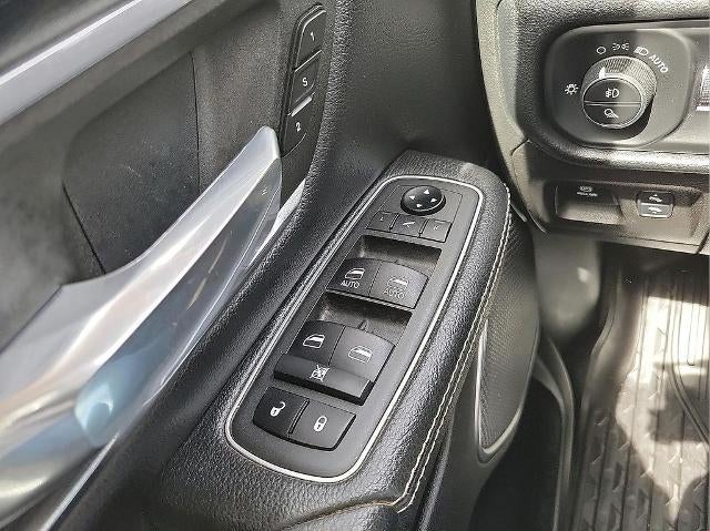 2021 RAM 1500 Laramie 4x4 Crew Cab 5'7" Box