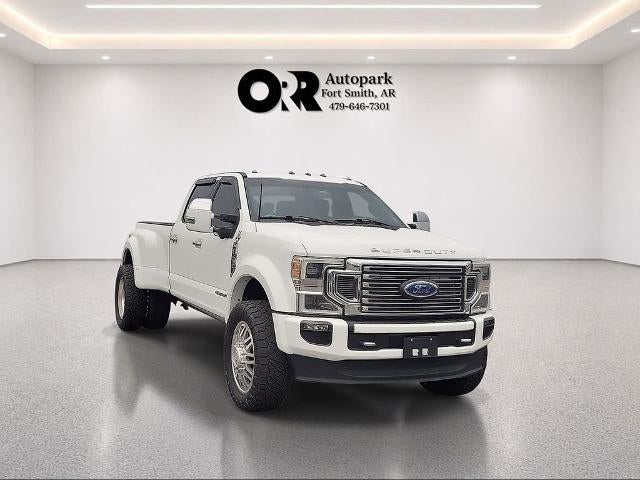 2022 Ford Super Duty F-450 DRW Platinum 4WD Crew Cab 8' Box