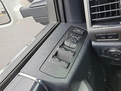 2022 Ford Super Duty F-450 DRW Platinum 4WD Crew Cab 8' Box