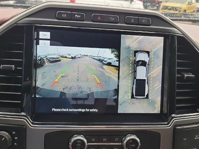 2022 Ford Super Duty F-450 DRW Platinum 4WD Crew Cab 8' Box