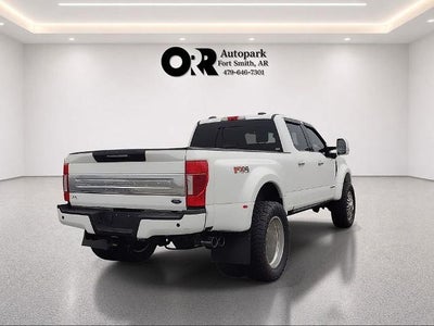 2022 Ford Super Duty F-450 DRW Platinum 4WD Crew Cab 8' Box