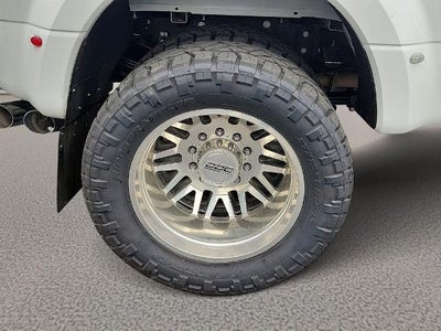 2022 Ford Super Duty F-450 DRW Platinum 4WD Crew Cab 8' Box