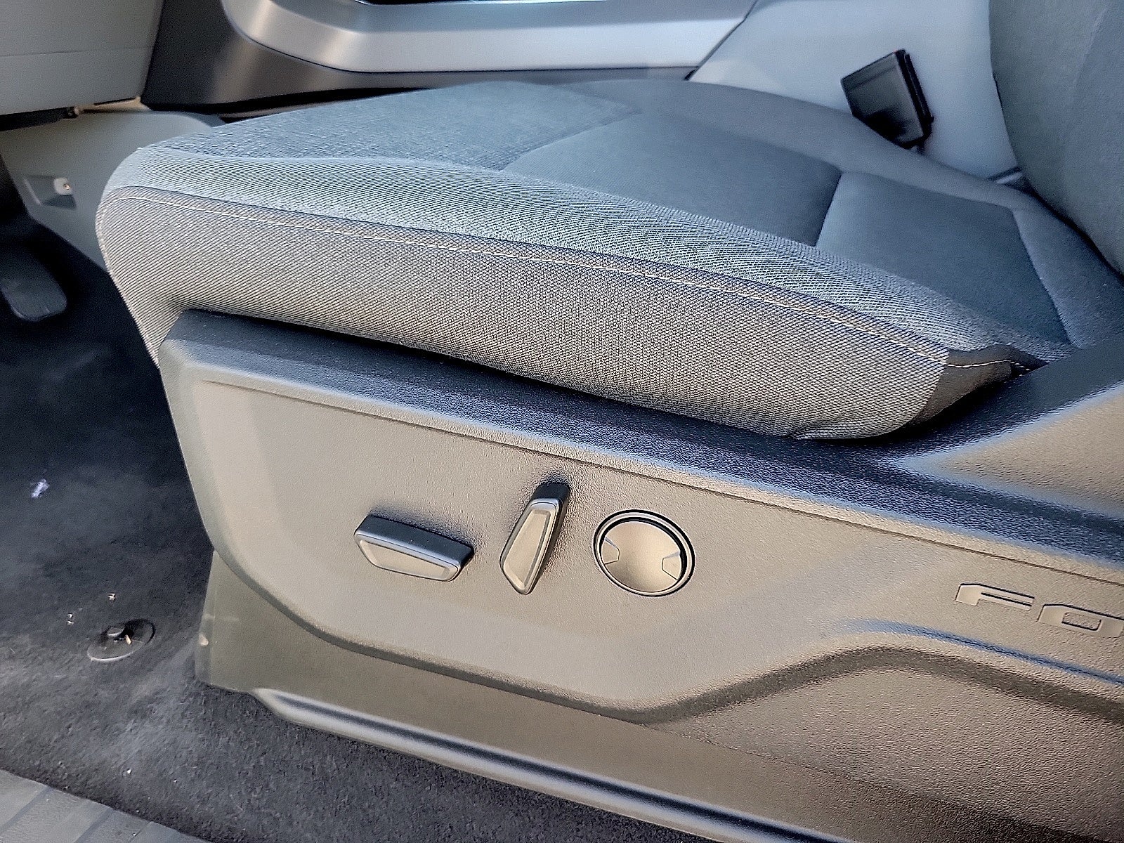 2024 Ford F-150 XLT 4WD SuperCrew 5.5' Box