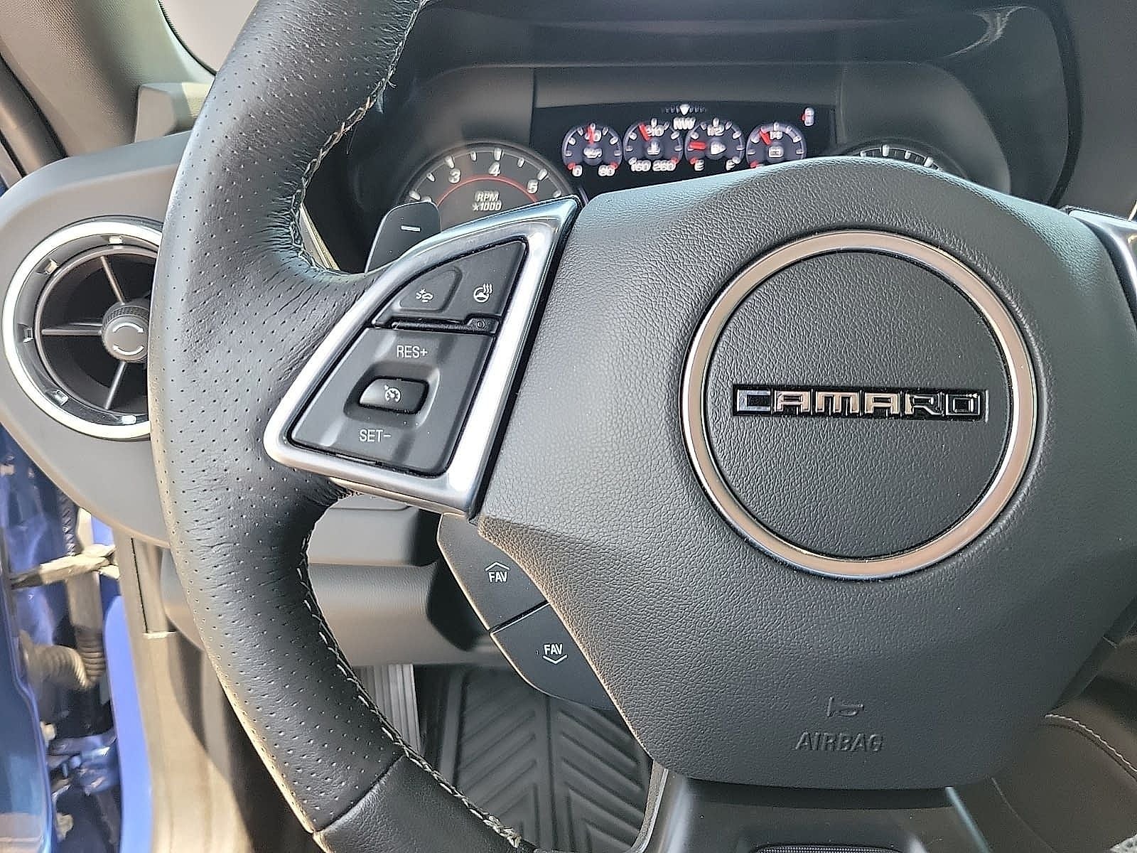 2022 Chevrolet Camaro 2dr Coupe 2SS