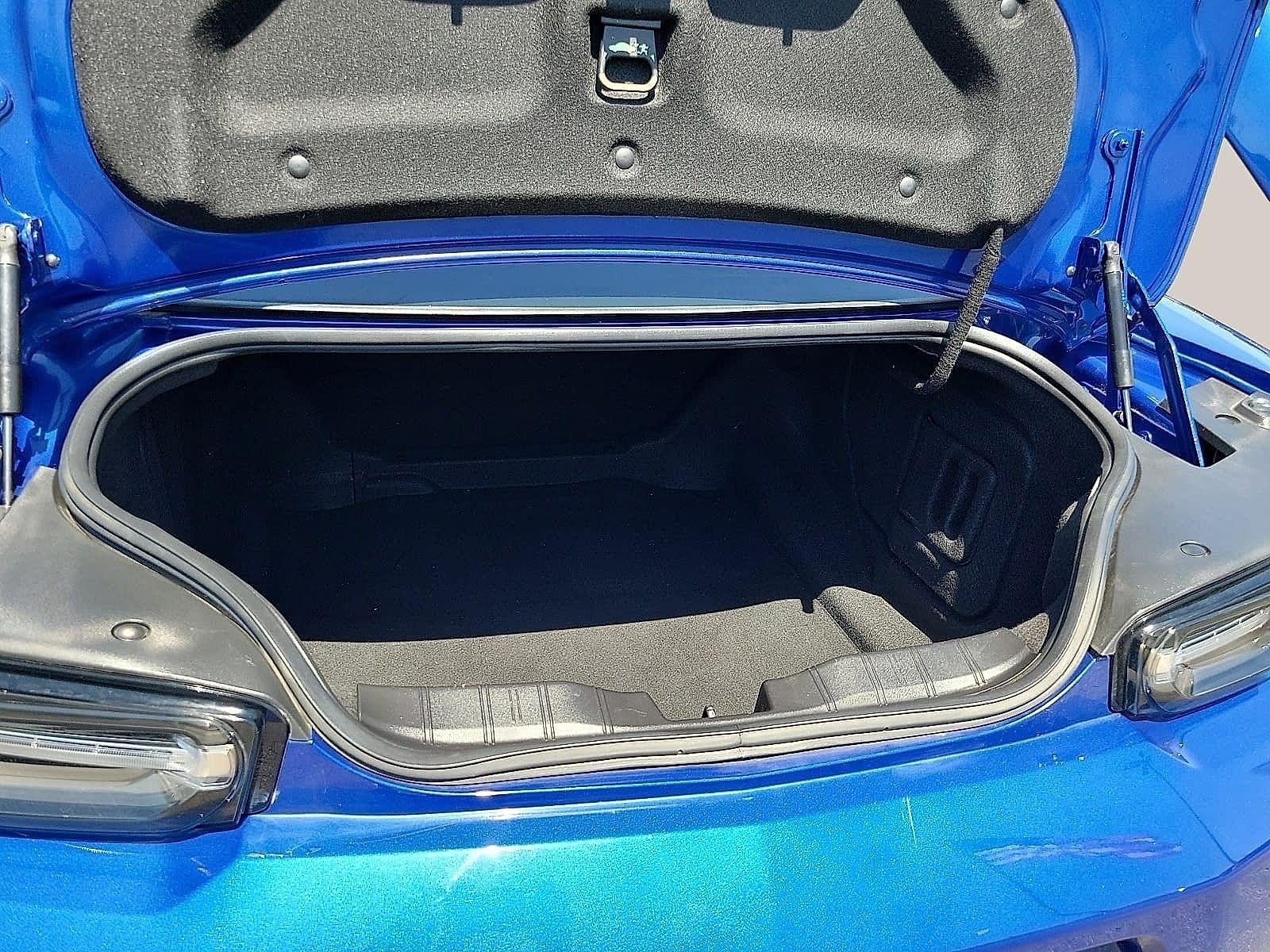 2022 Chevrolet Camaro 2dr Coupe 2SS