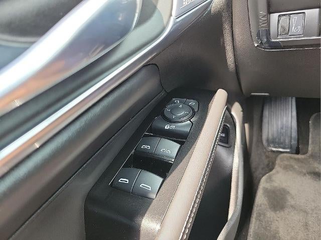 2021 Cadillac CT4 4dr Sdn Luxury