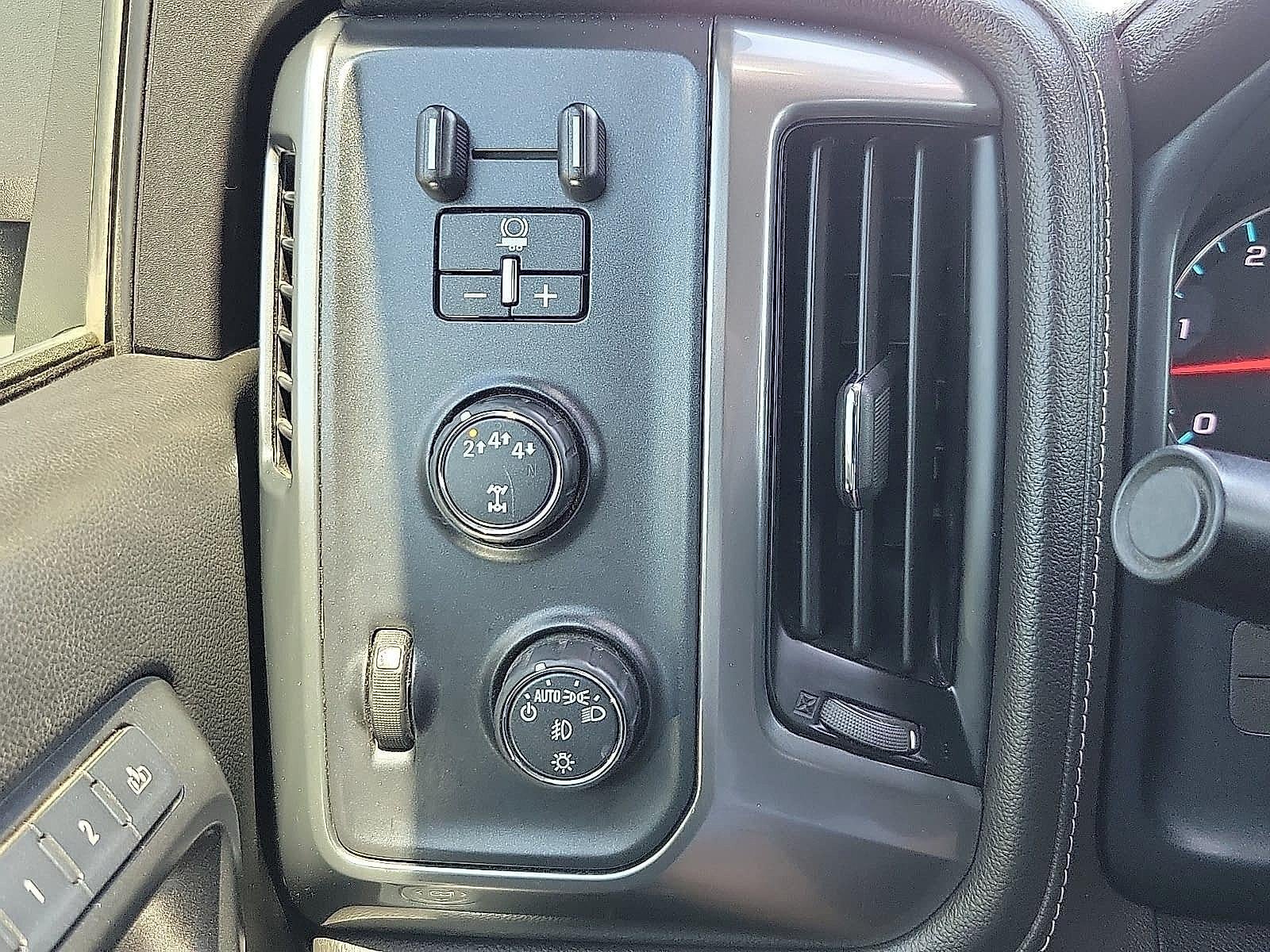 2019 Chevrolet Silverado 2500 HD Crew Cab Standard Box 4-Wheel Drive LTZ