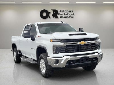 2024 Chevrolet Silverado 2500 HD Crew Cab Standard Box 4-Wheel Drive LT