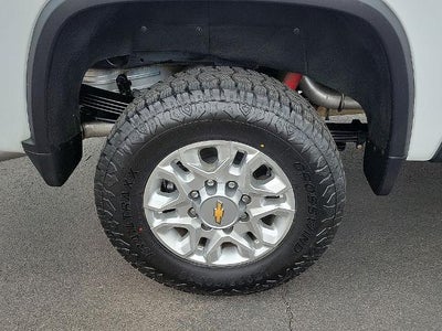 2024 Chevrolet Silverado 2500 HD Crew Cab Standard Box 4-Wheel Drive LT