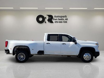 2025 Chevrolet Silverado 3500 HD Crew Cab Long Box 2-Wheel Drive Work Truck