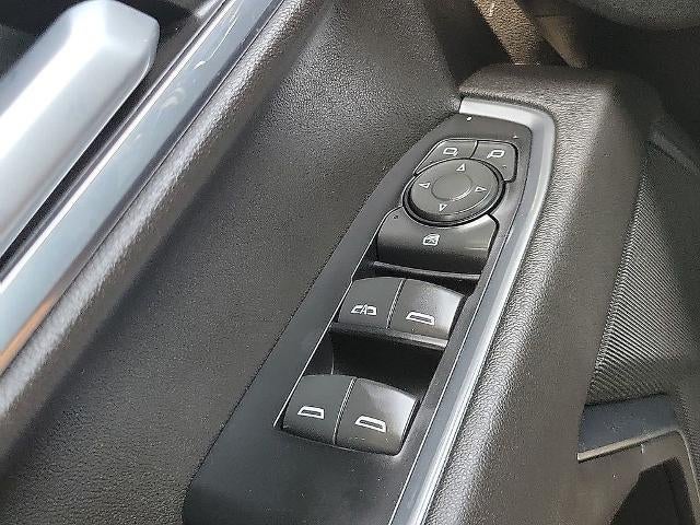 2022 Chevrolet Silverado 1500 Crew Cab Short Box 2-Wheel Drive LT
