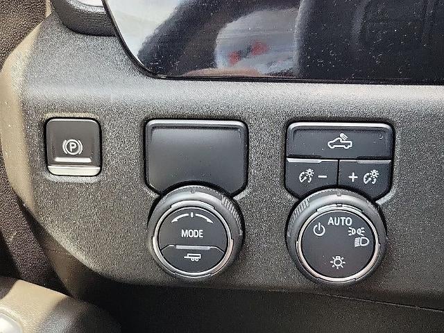 2022 Chevrolet Silverado 1500 Crew Cab Short Box 2-Wheel Drive LT