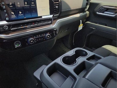 2024 Chevrolet Silverado 1500 Crew Cab Short Box 4-Wheel Drive LT 2FL