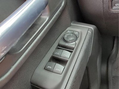 2025 Chevrolet Silverado 1500 Crew Cab Short Box 4-Wheel Drive Custom