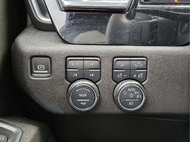 2024 Chevrolet Silverado 1500 Crew Cab Standard Box 4-Wheel Drive LTZ