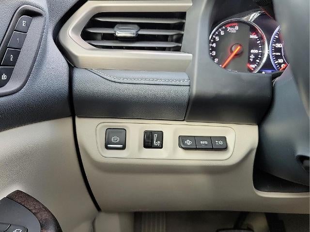 2022 GMC Acadia FWD Denali