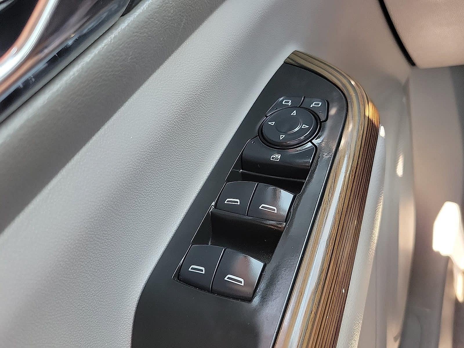 2017 GMC Acadia AWD SLE-2