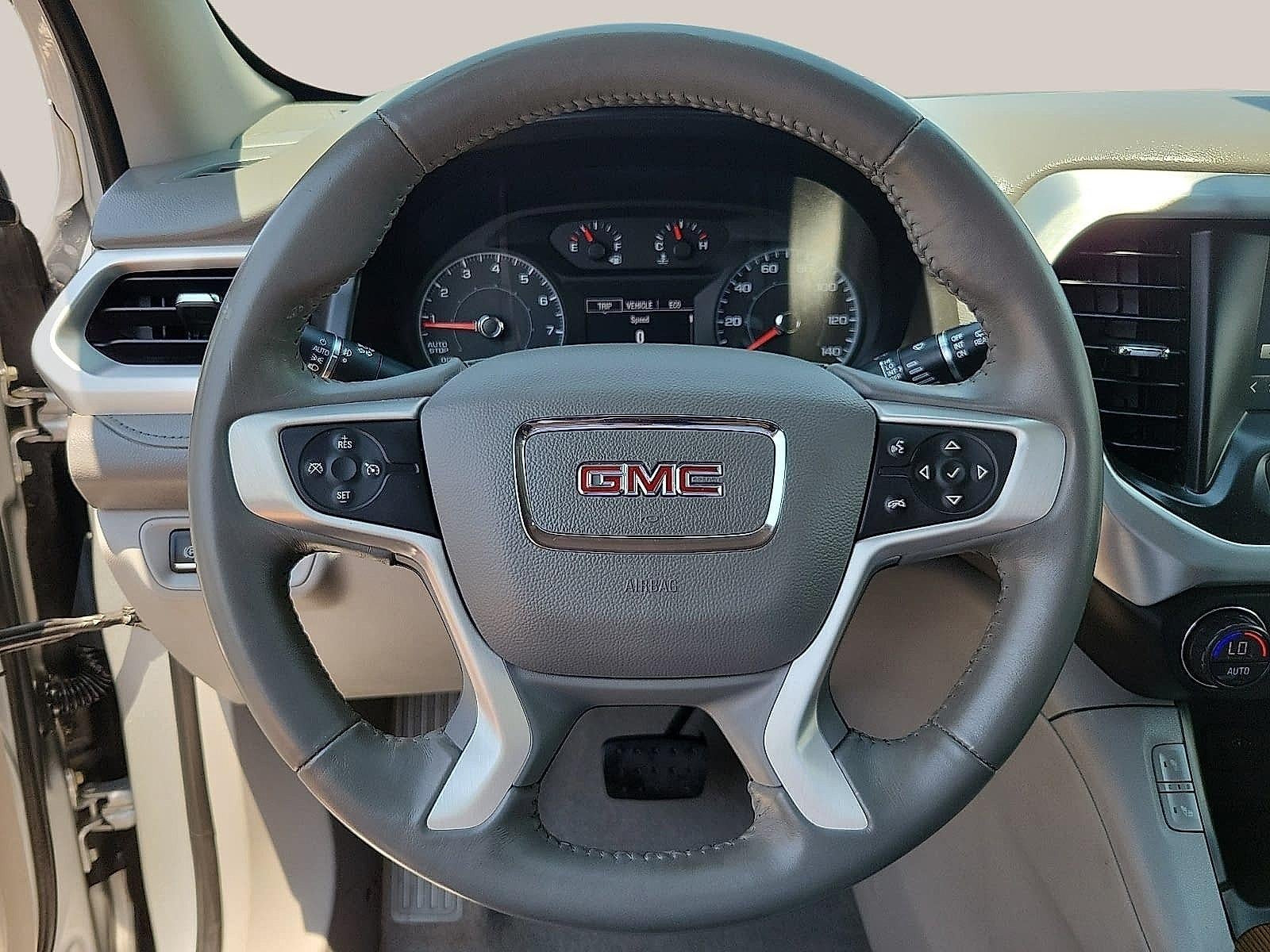 2017 GMC Acadia AWD SLE-2