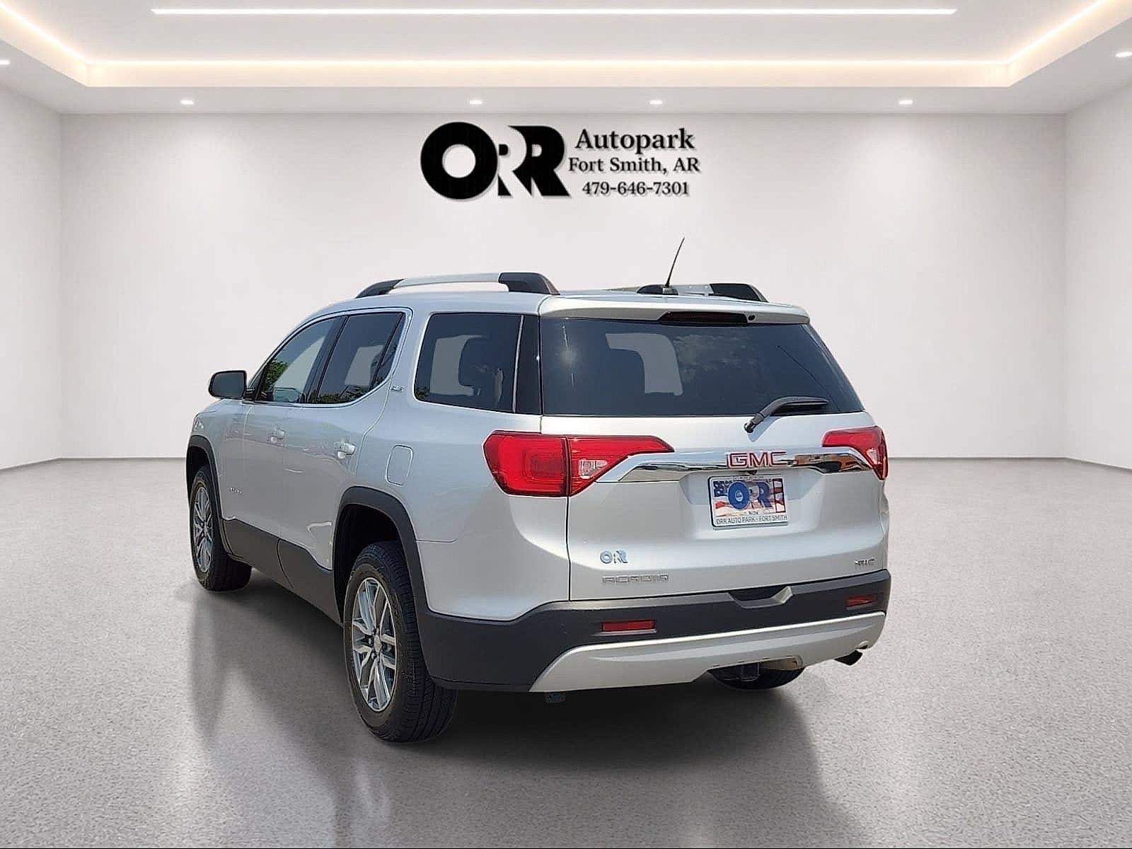 2017 GMC Acadia AWD SLE-2