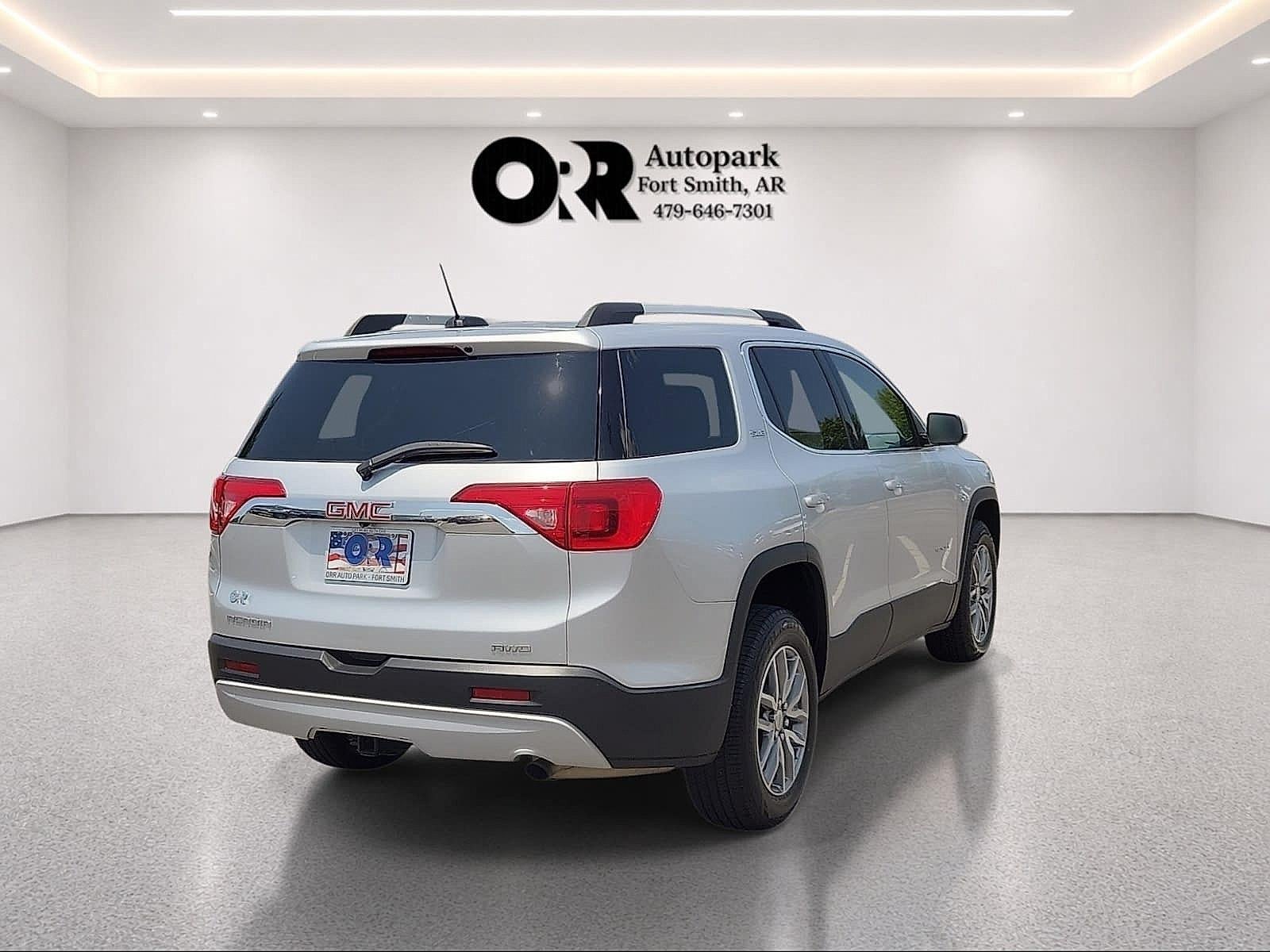 2017 GMC Acadia AWD SLE-2
