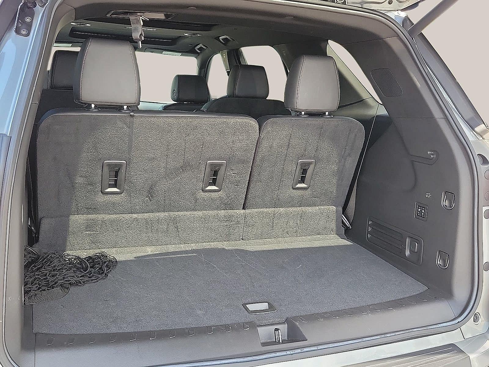 2023 Chevrolet Traverse FWD 2LZ