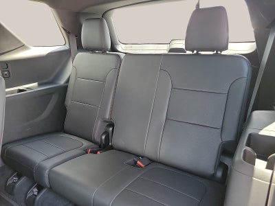 2023 Chevrolet Traverse FWD 2LZ