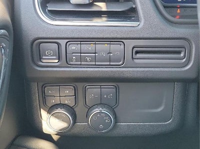 2022 Chevrolet Suburban 4WD RST