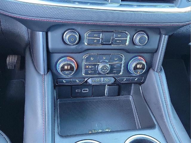 2022 Chevrolet Suburban 4WD RST