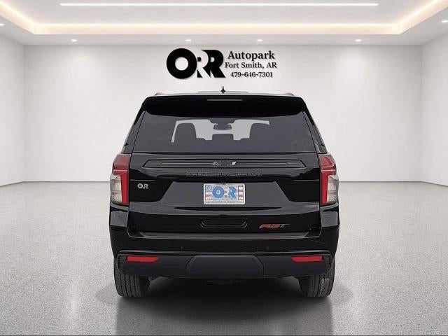 2023 Chevrolet Suburban 4WD RST