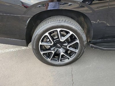 2023 Chevrolet Suburban 4WD RST