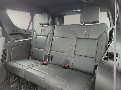 2023 Chevrolet Suburban 4WD RST