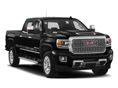 2018 GMC Sierra 2500 HD Crew Cab Standard Box 4-Wheel Drive Denali
