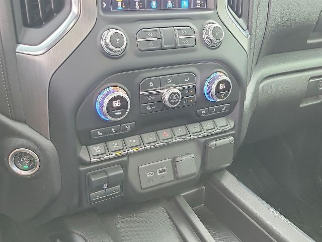 2022 GMC Sierra 3500HD Crew Cab Long Box 4-Wheel Drive Denali