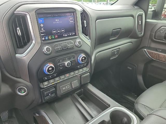 2022 GMC Sierra 3500HD Crew Cab Long Box 4-Wheel Drive Denali