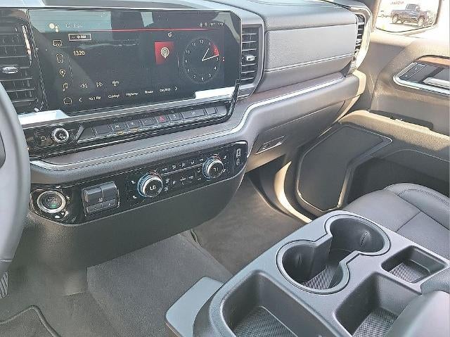 2025 GMC Sierra 1500 Crew Cab Short Box 4-Wheel Drive SLT