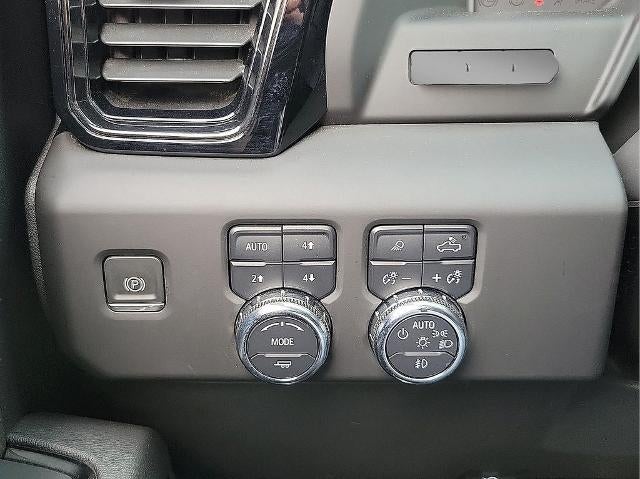 2024 GMC Sierra 1500 Crew Cab Short Box 4-Wheel Drive AT4