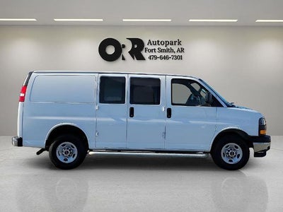 2024 GMC Savana Cargo Van 2500 Regular Wheelbase Rear-Wheel Drive