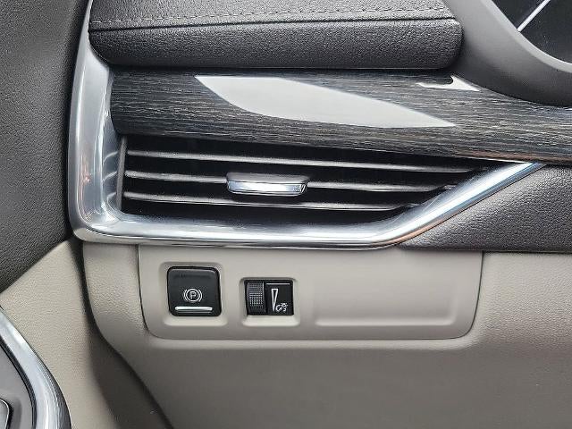 2019 Cadillac XT4 FWD 4dr Premium Luxury