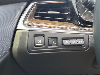 2024 Cadillac XT5 AWD 4dr Premium Luxury