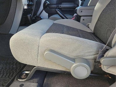 2010 Jeep Wrangler Unlimited 4WD 4dr Sport