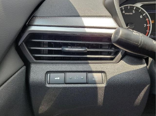 2025 Nissan Altima SR FWD