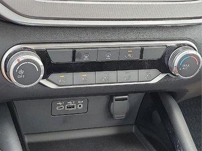 2025 Nissan Altima SR FWD