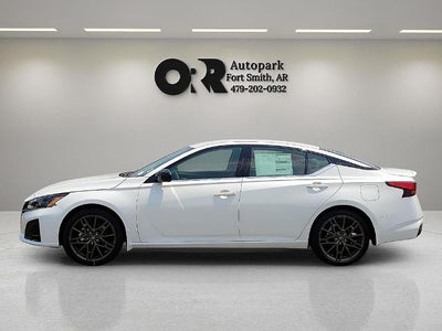 2025 Nissan Altima SR FWD