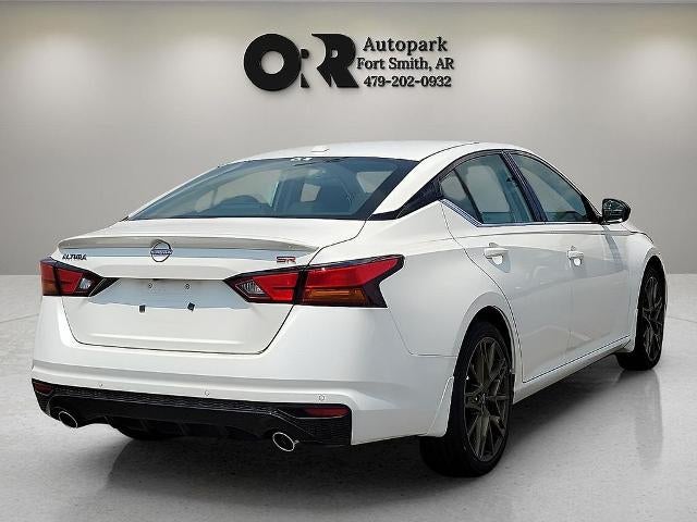 2025 Nissan Altima SR FWD