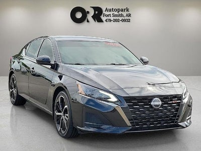2025 Nissan Altima SR FWD