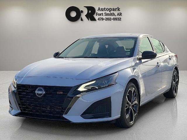 2025 Nissan Altima SR FWD