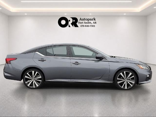 2020 Nissan Altima 2.5 SR Sedan