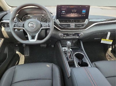 2025 Nissan Altima SR FWD